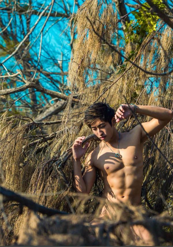 Whoseman-4-明星教練男丁格爾-芬達-全裸非全見寫真書